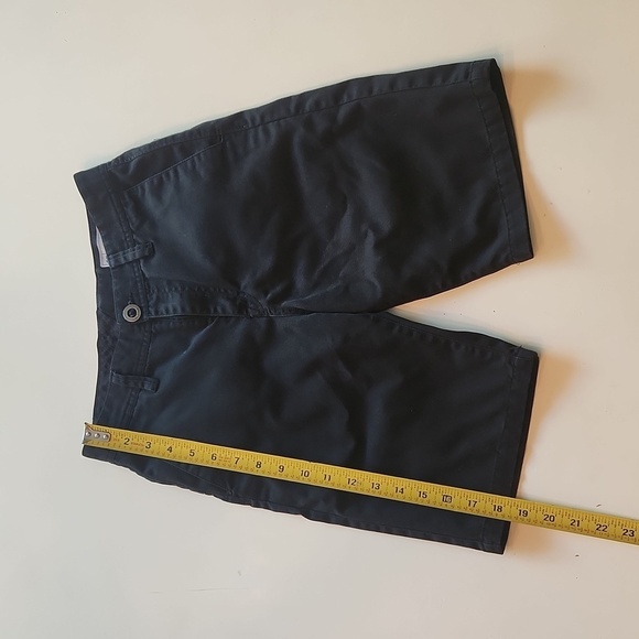 Volcom black flat front shorts waist size 27 - Picture 5 of 7